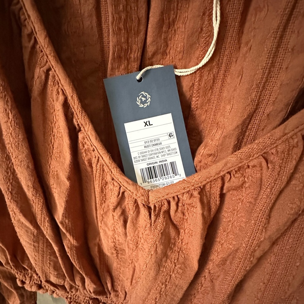 NWT Women’s Universal Thread Cropped Top - Picture 5 of 9